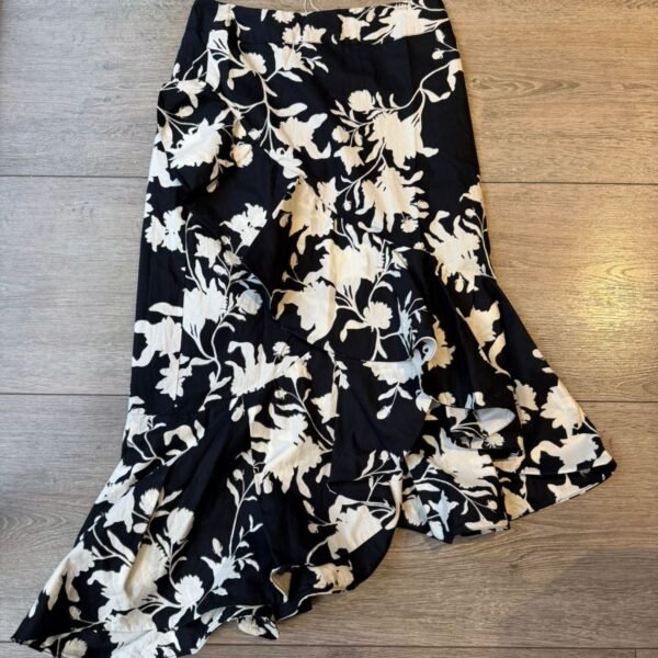 Falda de Boleros con Flores H&M x Johanna Ortiz