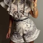 Set de Short y Blusa + Cinturón Incluido