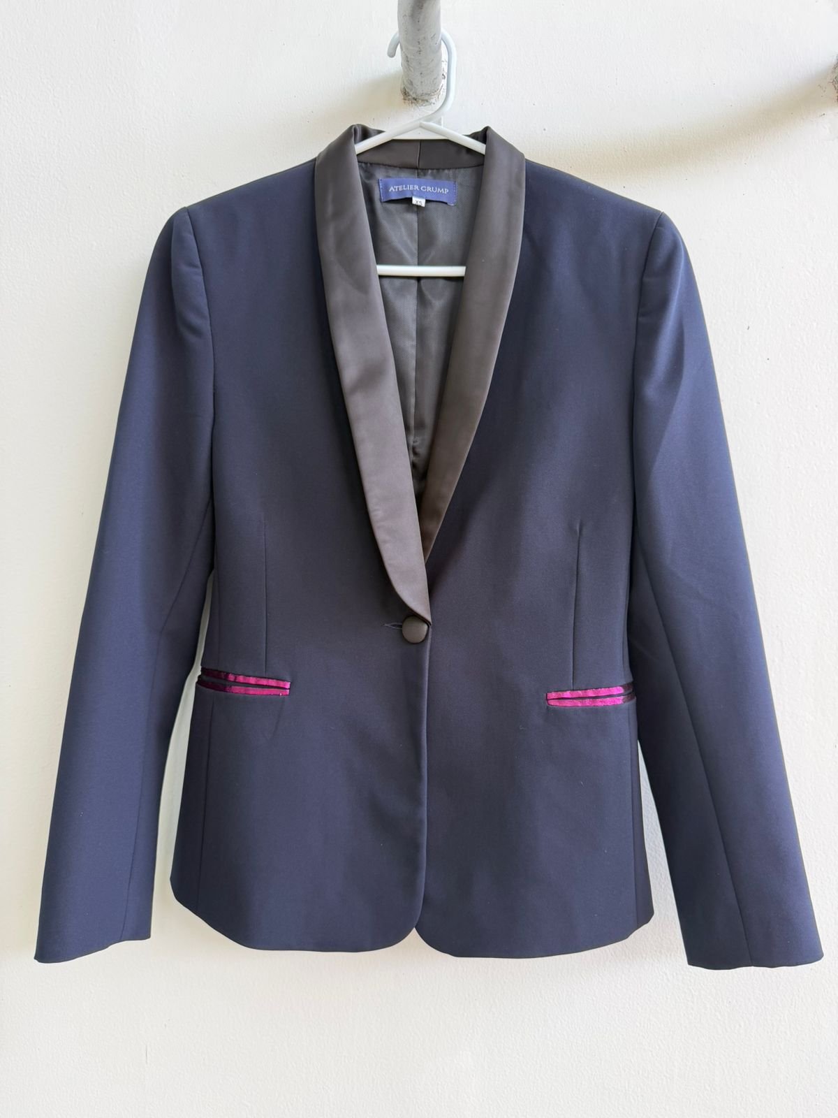 WhatsApp Image 2026-01-05 at 9.54.49 AM Blazer Turquesa con Bolsillos Brillantes Atelier Crump - Imagen 1